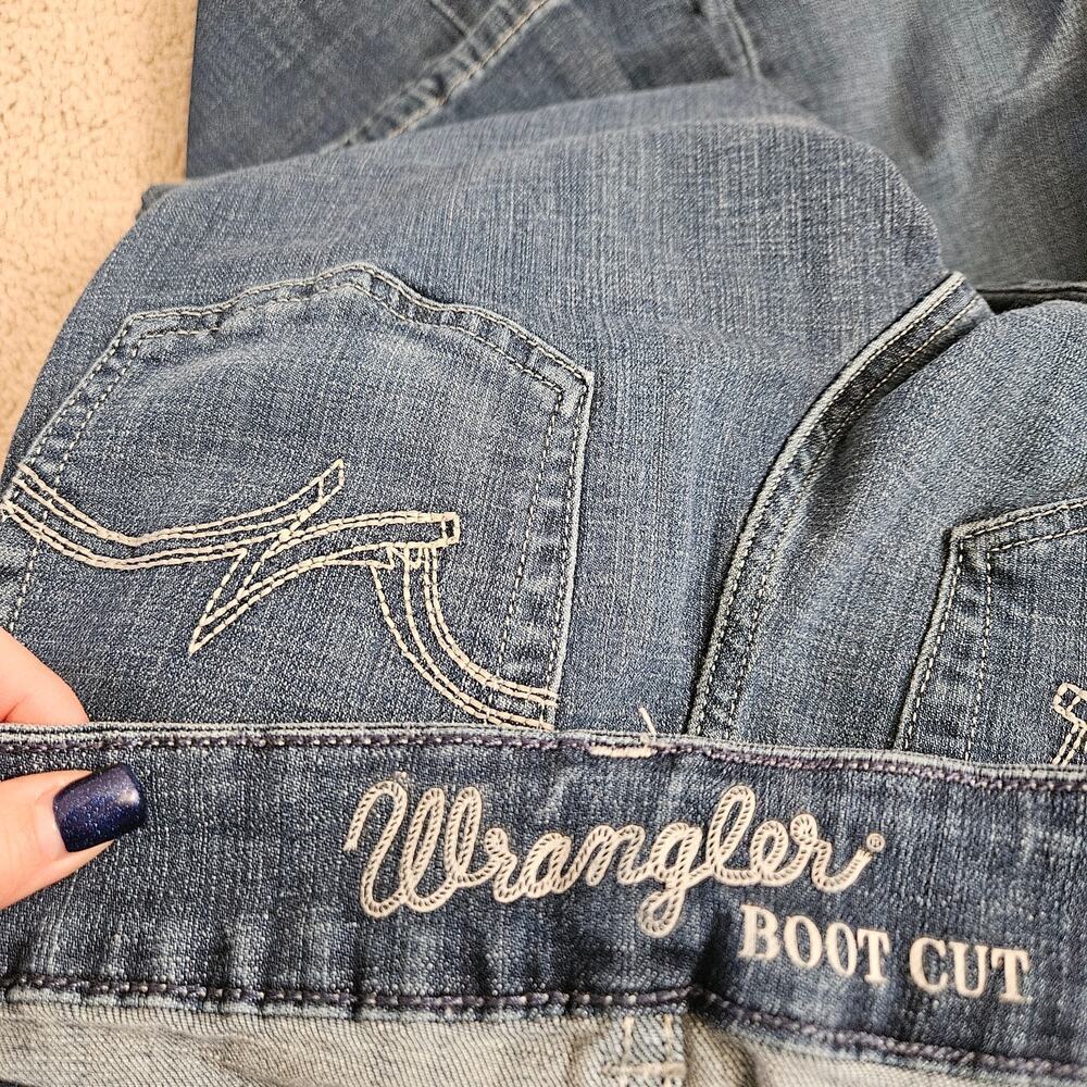 Wrangler Womens Mid Rise Bootcut Jeans 5x32 - Picture 3 of 7